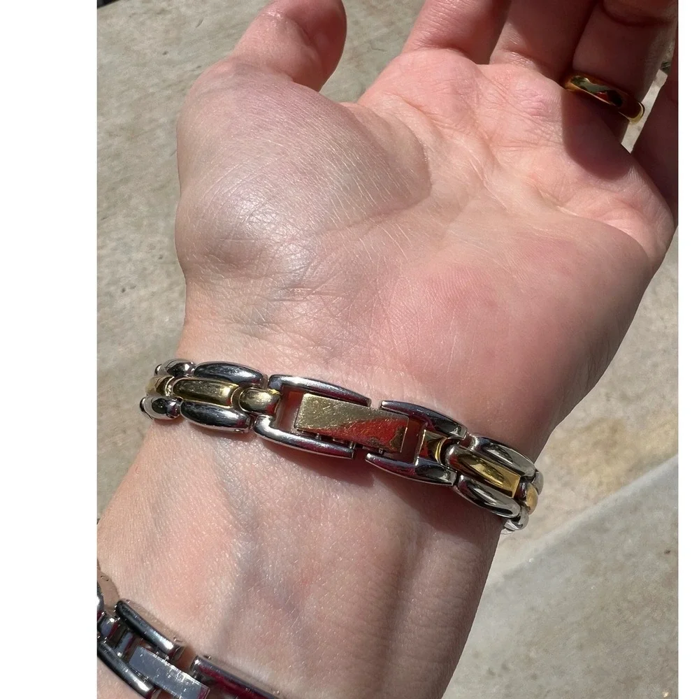 Two Tone Reversible Link Bracelet Gold Silver‎ Tone Fold Over Clasp 7.75 Inch